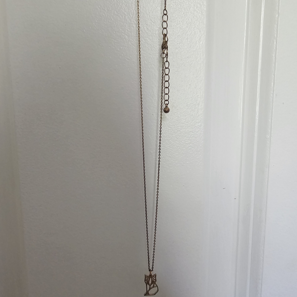Elegant Gold Necklace